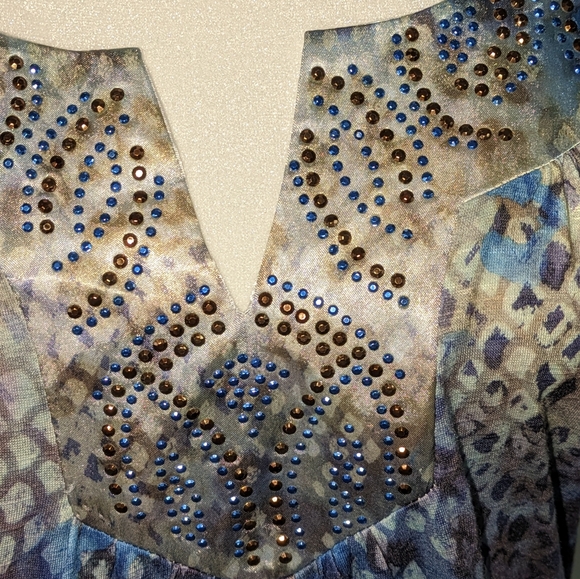 Apt.9 Rhinestone top - Picture 2 of 4